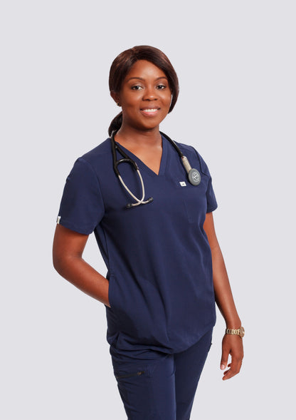 KENZIE Three Pockets SCRUB TOP